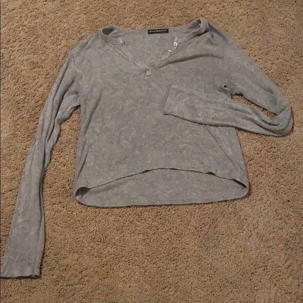 Brandy Melville grey top